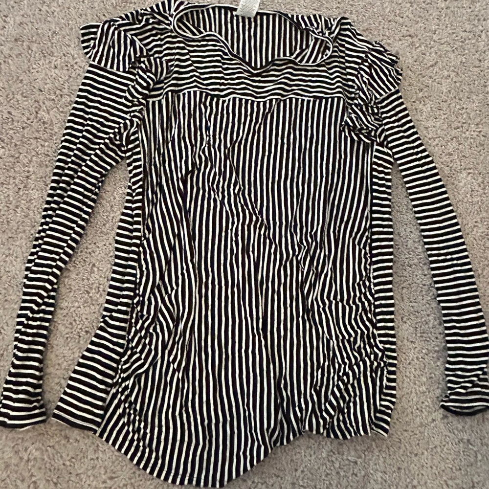 Maternity black and white long sleeve